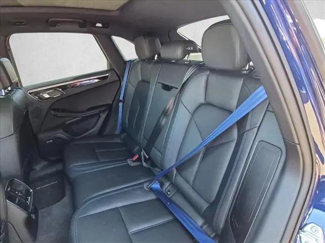 2025 Porsche Macan Macan
