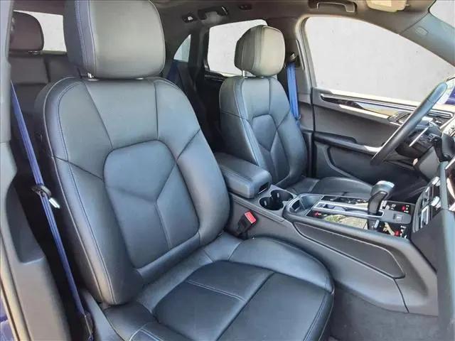 2025 Porsche Macan Macan