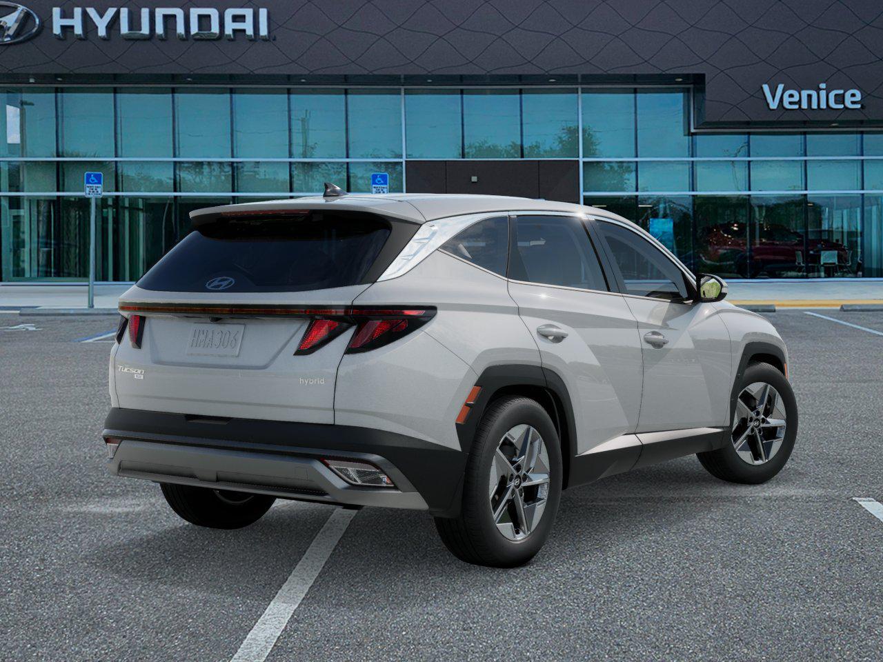 2026 Hyundai TUCSON HYBRID SEL FWD - Image 4
