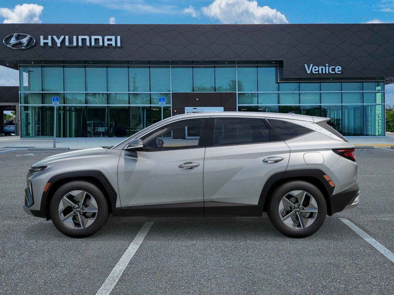 2026 Hyundai TUCSON HYBRID SEL FWD - Image 3