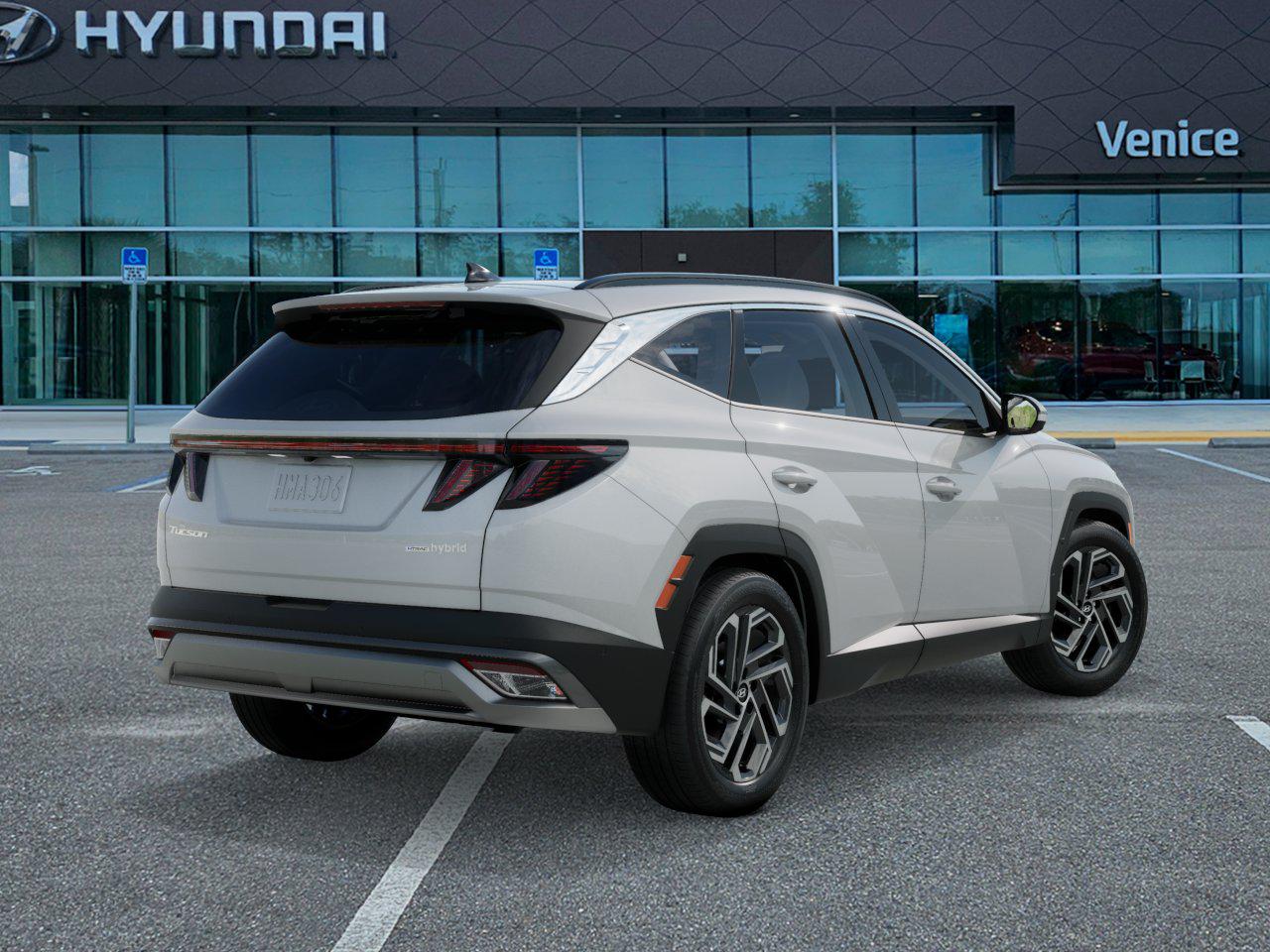 2026 Hyundai TUCSON HYBRID Limited - Image 4