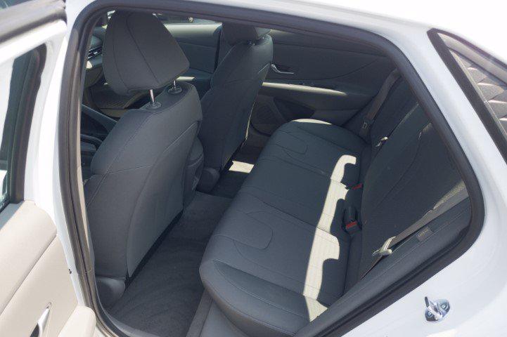 New 2026 White HYUNDAI SE image 14