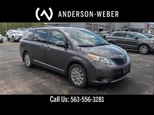 2011 Toyota Sienna LE for sale in Dubuque, IA