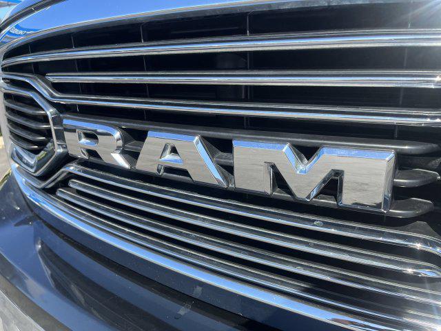 2019 Ram 1500 Classic Laramie Crew Cab 4x2 57 Box
