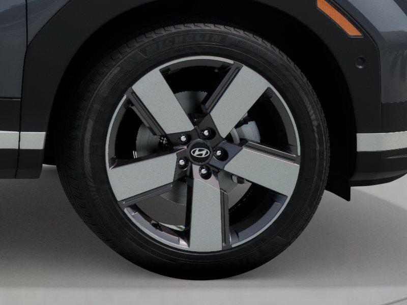 New 2027 Gray HYUNDAI Limited FWD image 8