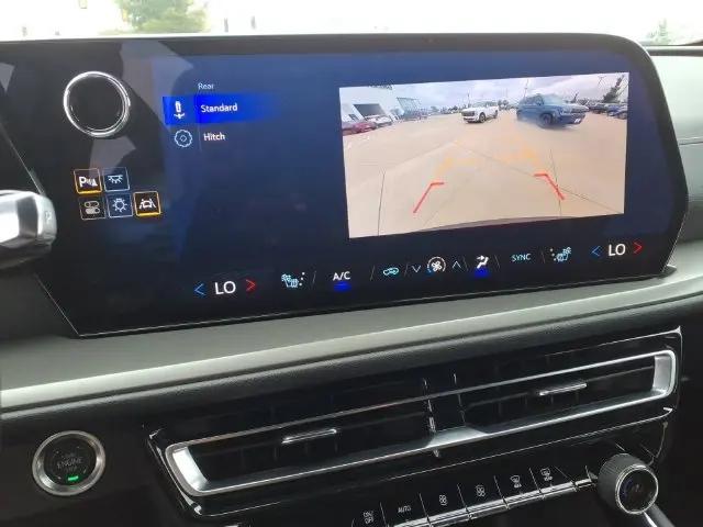 2025 Chevrolet Traverse FWD LT