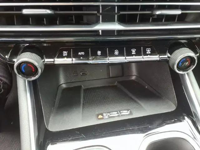 2025 Chevrolet Traverse FWD LT