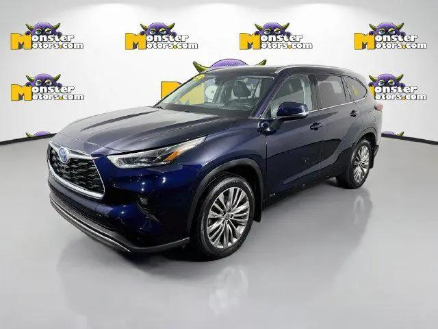 2022 Toyota Highlander Hybrid Platinum for sale in Michigan Center, MI