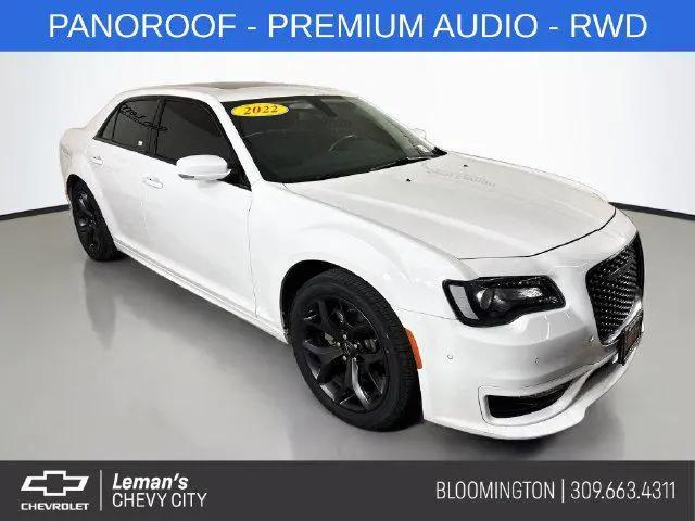 2022 Chrysler 300 Touring L for sale in Bloomington, IL