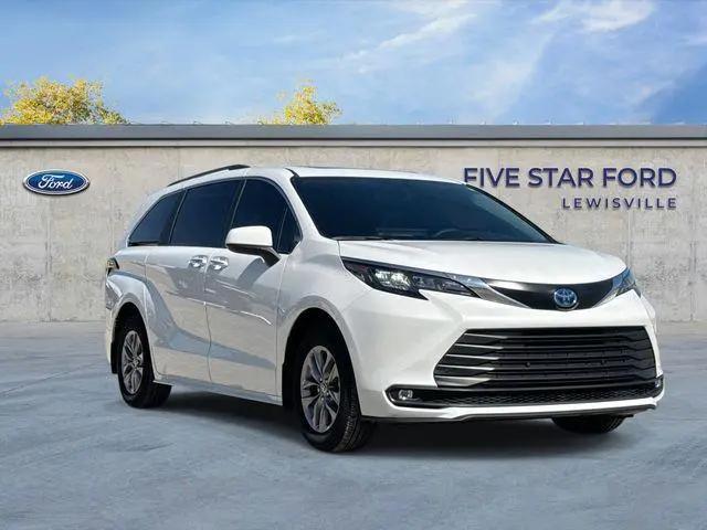 2025 Toyota Sienna XLE for sale in Lewisville, TX