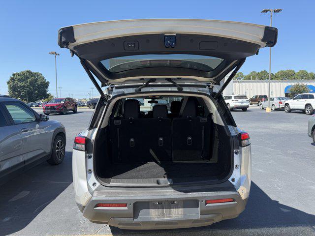 2025 Nissan Pathfinder SV 4WD