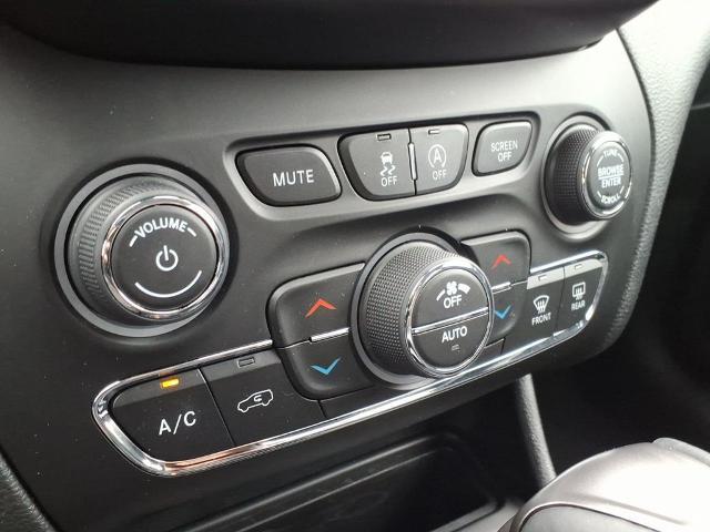 2021 Jeep Cherokee Latitude Lux 4x4