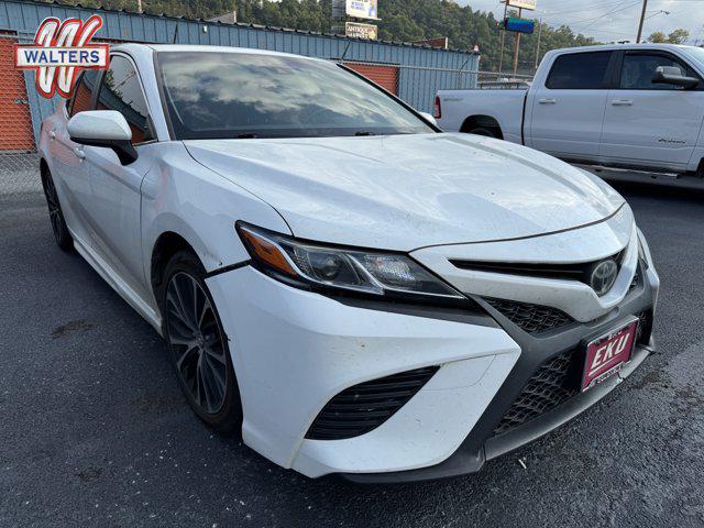 2018 Toyota Camry SE for sale in Pikeville, KY