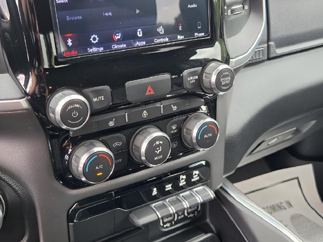 2019 Ram 1500 Big Horn/Lone Star Crew Cab 4x4 57 Box