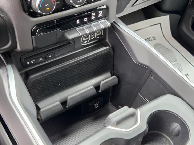 2019 Ram 1500 Big Horn/Lone Star Crew Cab 4x4 57 Box