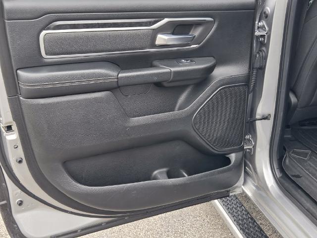 2019 Ram 1500 Big Horn/Lone Star Crew Cab 4x4 57 Box