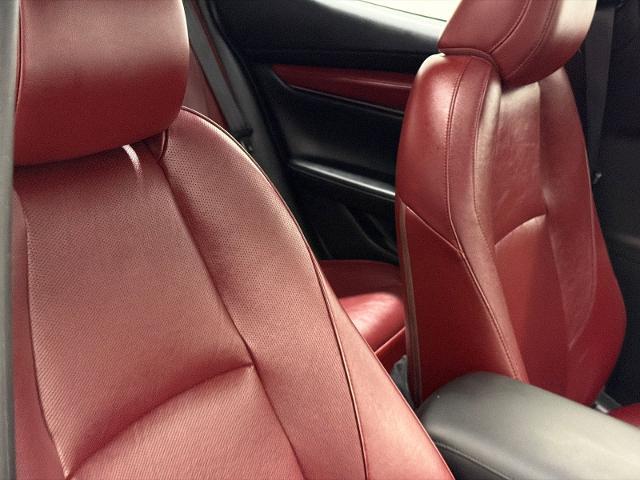 2019 Mazda Mazda3 Premium Package