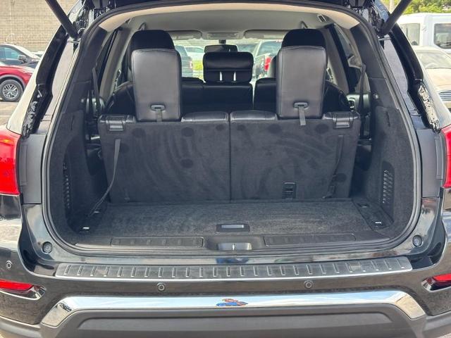 2019 Nissan Pathfinder SL
