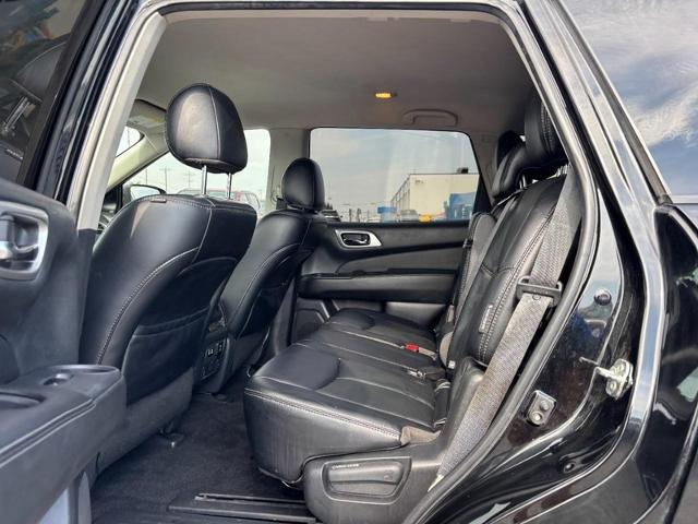 2019 Nissan Pathfinder SL