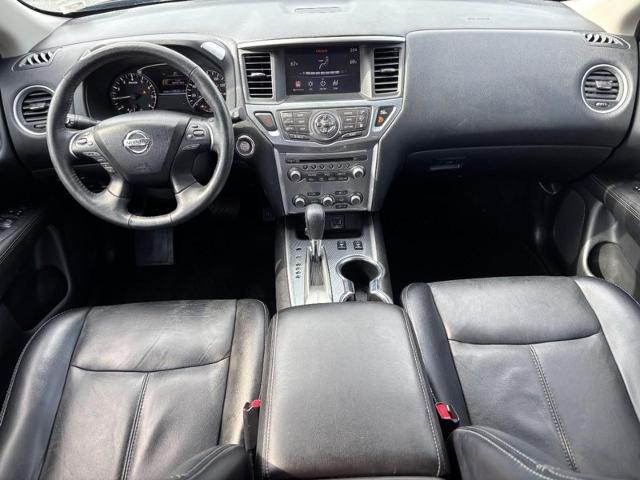 2019 Nissan Pathfinder SL