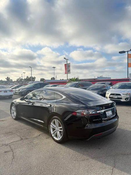 2016 Tesla Model S 70