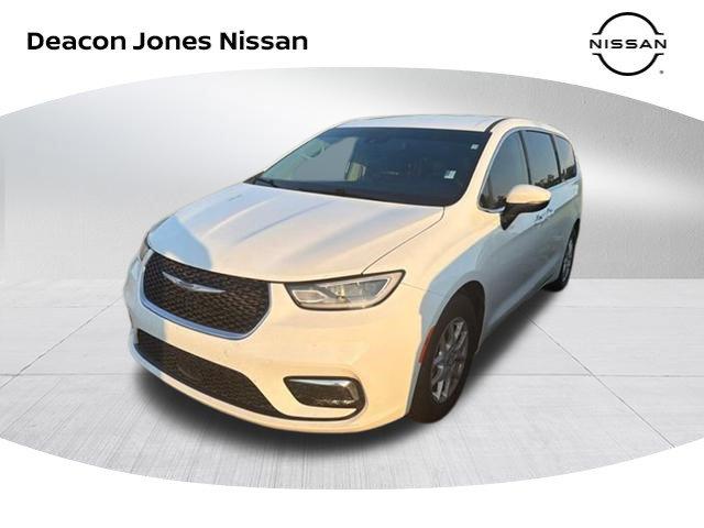 2023 Chrysler Pacifica Touring L for sale in Goldsboro, NC