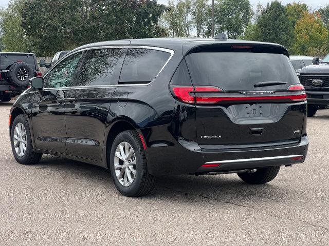 2027 Chrysler Pacifica Select AWD