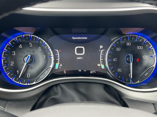 2027 Chrysler Pacifica Select AWD