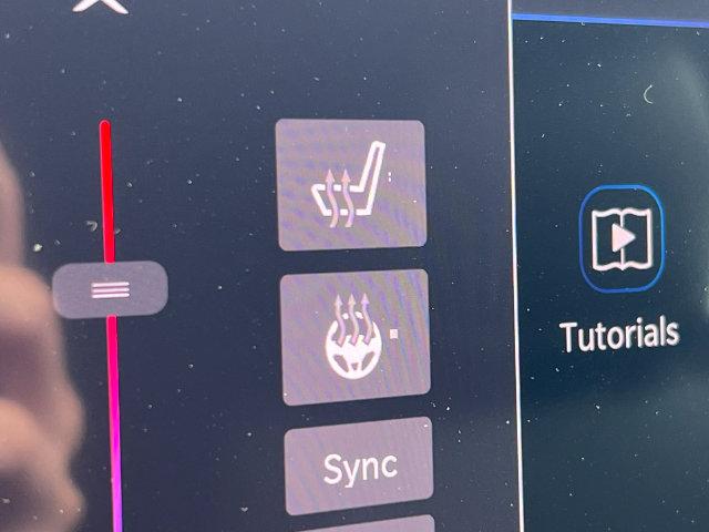 2027 Chrysler Pacifica Select AWD