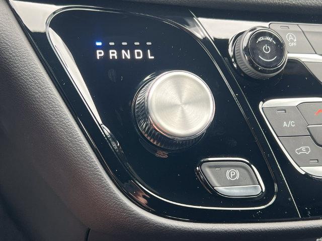 2027 Chrysler Pacifica Select AWD
