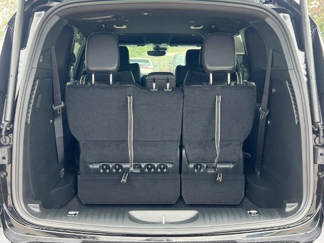2027 Chrysler Pacifica Select AWD