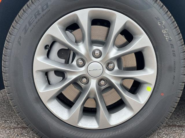 2027 Chrysler Pacifica Select AWD