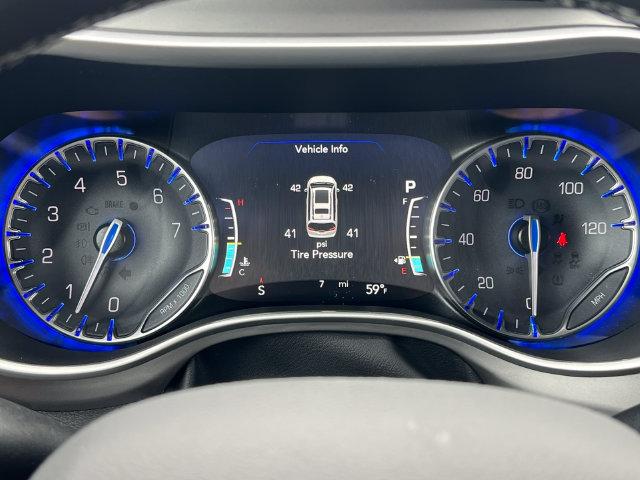 2027 Chrysler Pacifica Select AWD