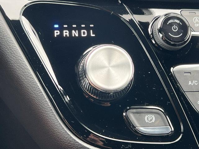 2027 Chrysler Pacifica Select AWD