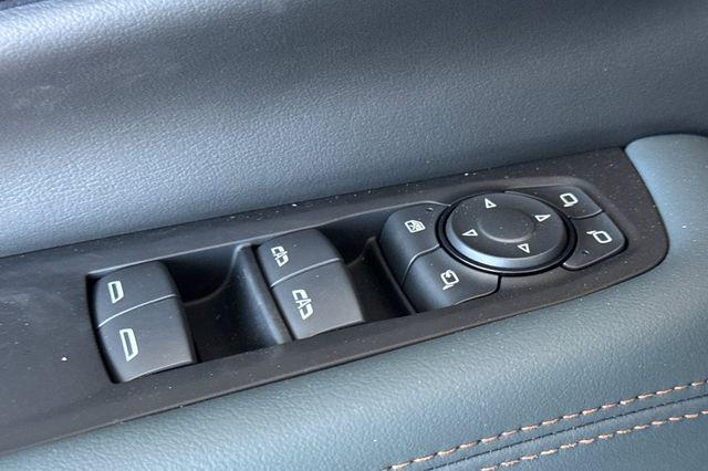 2026 GMC Yukon 4WD AT4