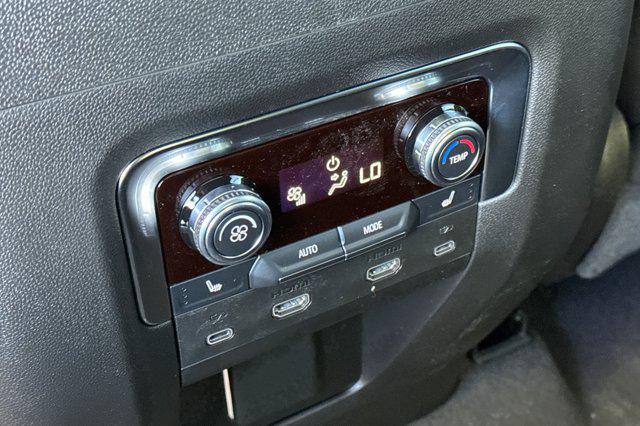 2026 GMC Yukon 4WD AT4