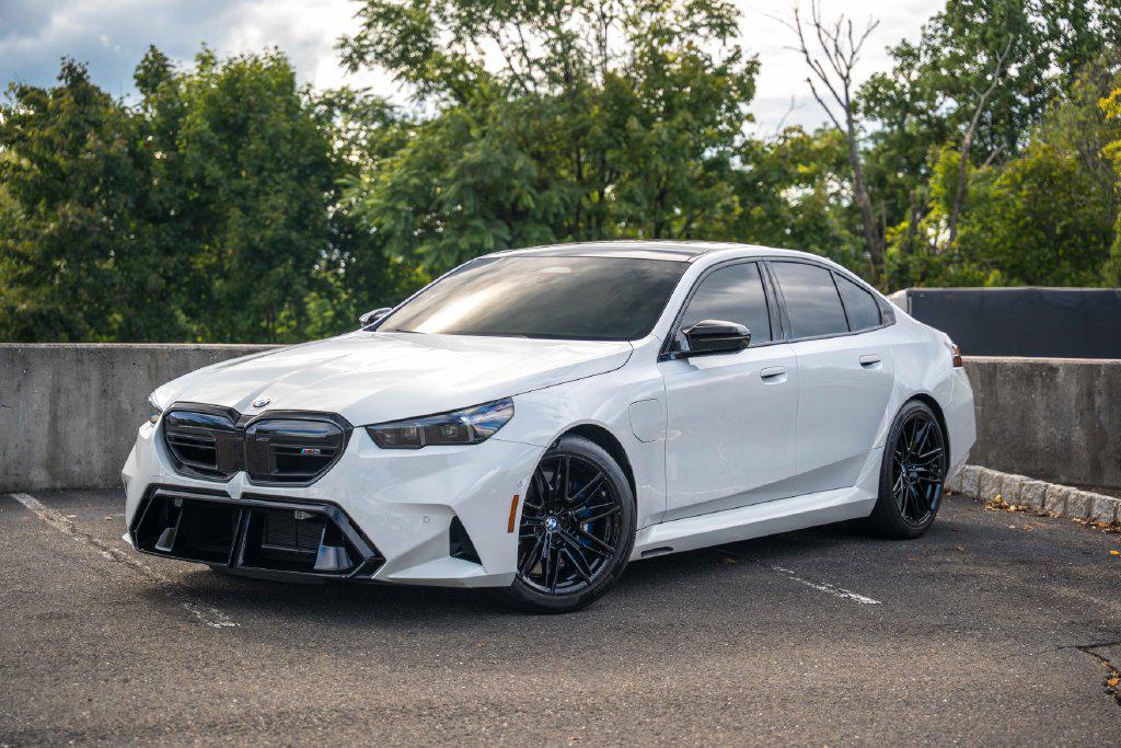 2027 BMW M5