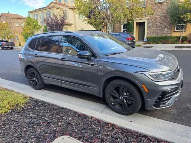 2023 Volkswagen Tiguan 2.0T SE R-Line Black for sale in Pleasanton, CA
