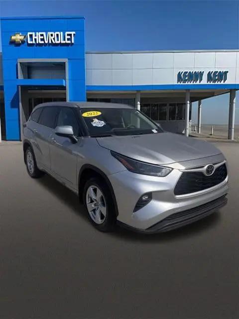 2022 Toyota Highlander LE for sale in Evansville, IN