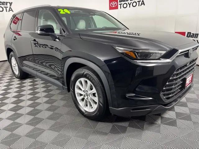 2024 Toyota Grand Highlander XLE for sale in Cedar Falls, IA