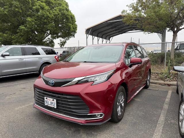 2023 Toyota Sienna XLE 8 Passenger for sale in Fontana, CA