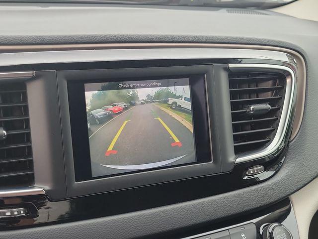 2019 Chrysler Pacifica LX
