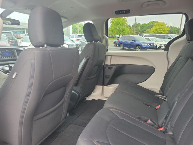 2019 Chrysler Pacifica LX
