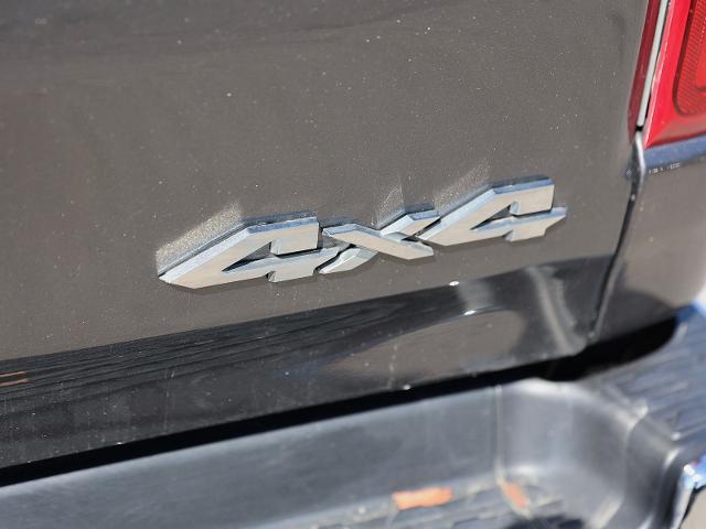 2022 Ram 1500 Laramie Crew Cab 4x4 57 Box
