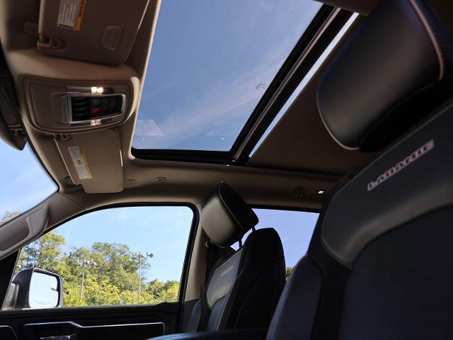 2022 Ram 1500 Laramie Crew Cab 4x4 57 Box