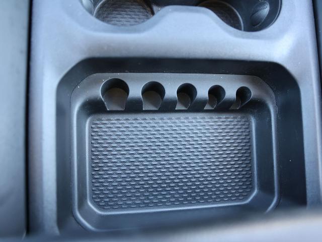 2022 Ram 1500 Laramie Crew Cab 4x4 57 Box