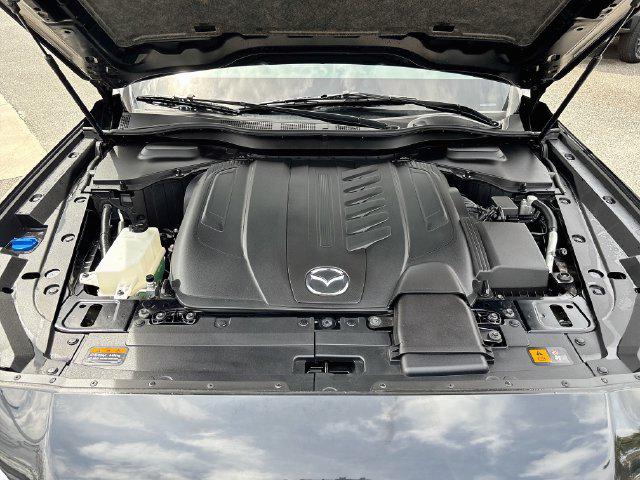 2025 Mazda X-90 Select Package