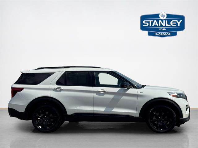 2024 Ford Explorer ST-Line