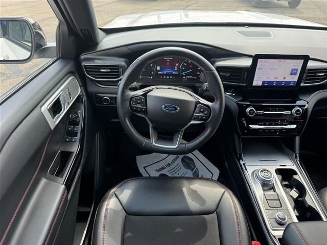 2024 Ford Explorer ST-Line