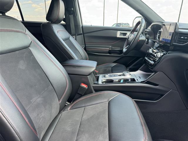 2024 Ford Explorer ST-Line